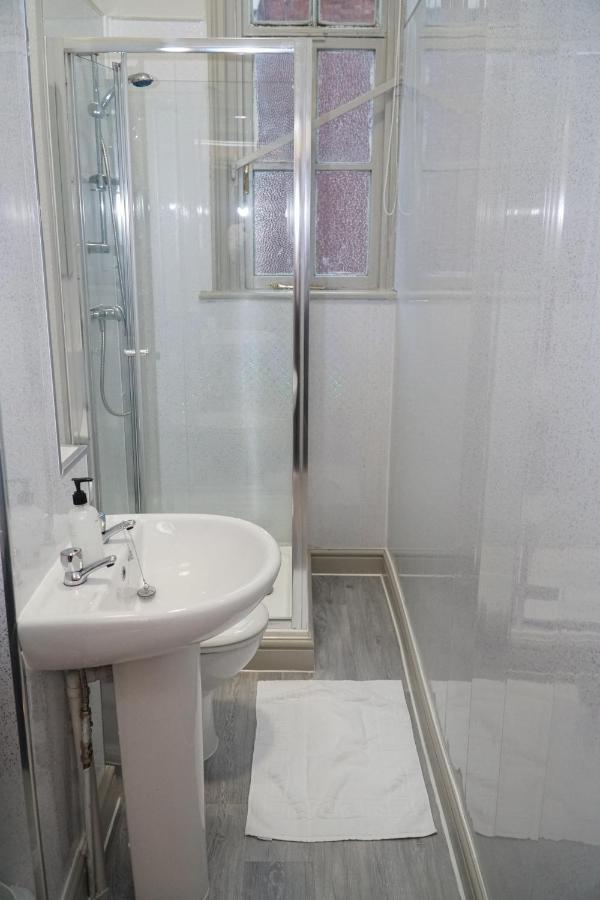 Castle View Apartment Dudley Ngoại thất bức ảnh